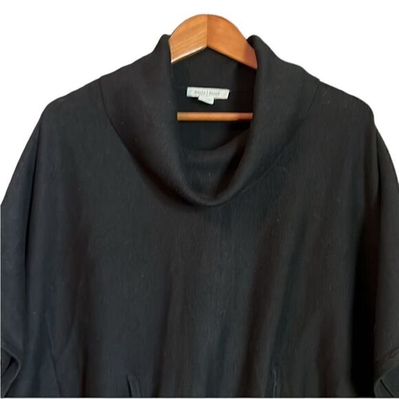 White House Black Market Black knit Poncho.‎ Size xs - Picture 2 of 8